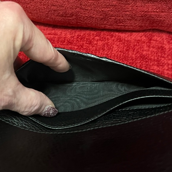 GUCCI AUTHENTIC BLACK LONG PEBBLED LEATHER BIFOLD W/ SILVER PLATE HARDWARE. EUC - Picture 10 of 13